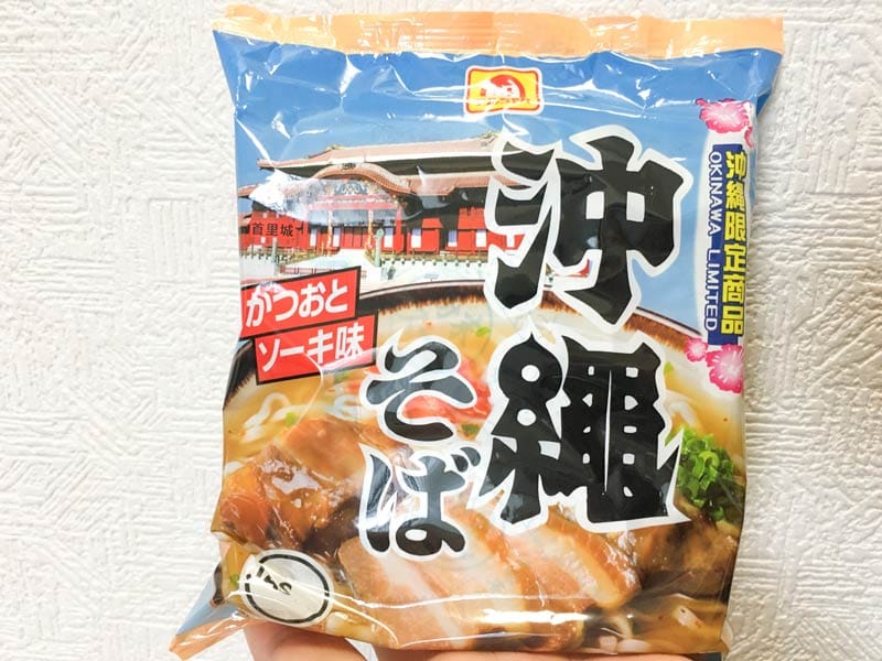 沖繩麵 鰹魚排骨口味（沖縄そば カツオとソーキ味）
